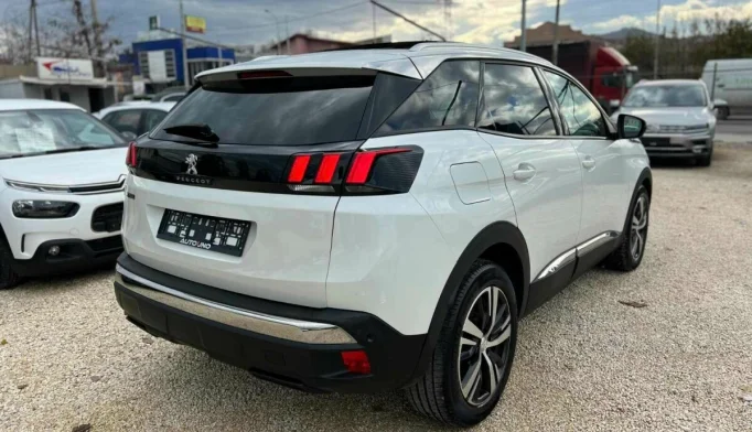 Peugeot 3008  - 2017