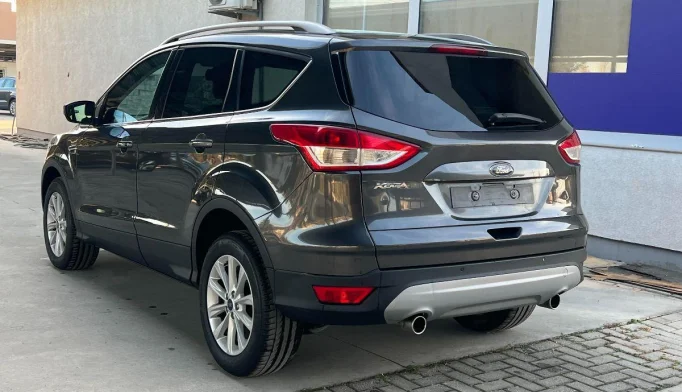 Ford Kuga  - 2015