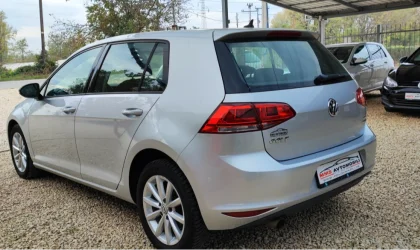 Volkswagen Golf  - 2013