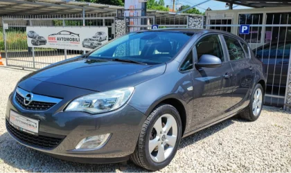 Opel Astra  - 2009