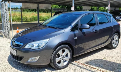 Opel Astra  - 2009