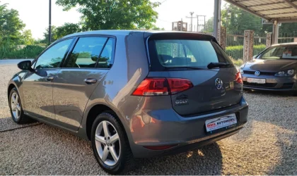 Volkswagen Golf  - 2013