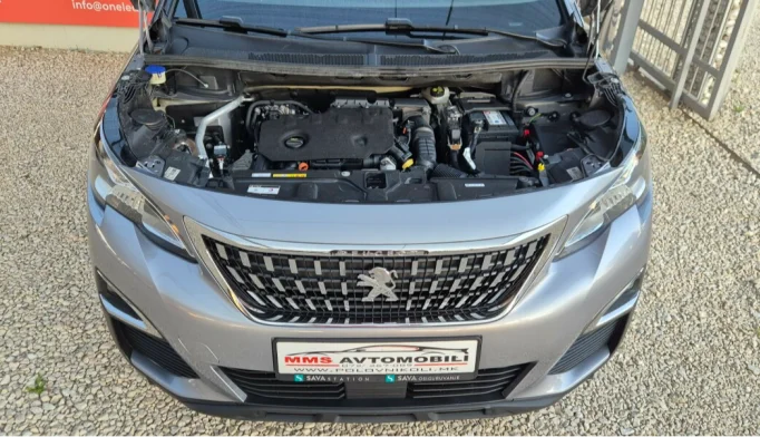 Peugeot 3008  - 2019