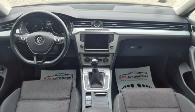 Volkswagen Passat  - 2015