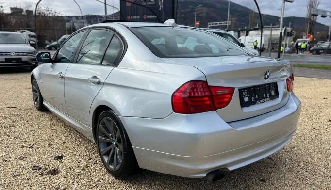 BMW 3 Series  - 2009