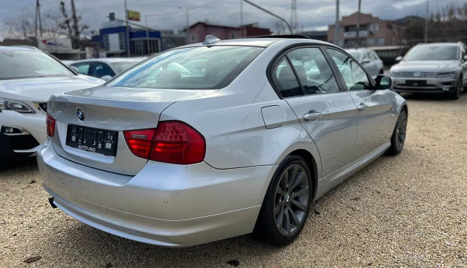 BMW 3 Series  - 2009