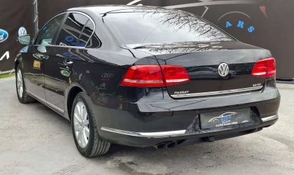 Volkswagen Passat  - 2013