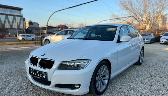 BMW 3 Series  - 2009