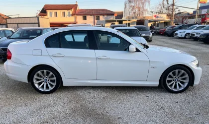 BMW 3 Series  - 2009