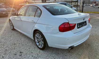 BMW 3 Series  - 2009