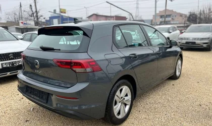 Volkswagen Golf  - 2021