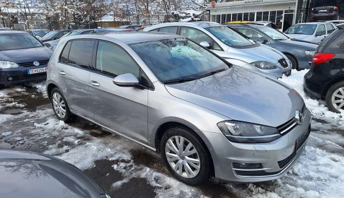 Volkswagen Golf  - 2012