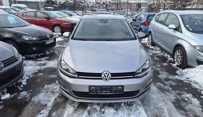 Volkswagen Golf  - 2012