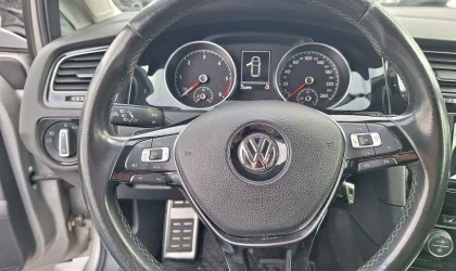 Volkswagen Golf  - 2012