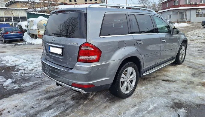 Mercedes-Benz GL-Class  - 2010