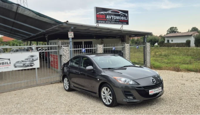 Mazda 3  - 2010