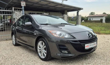 Mazda 323  - 2010