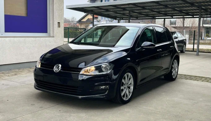 Volkswagen Golf  - 2014