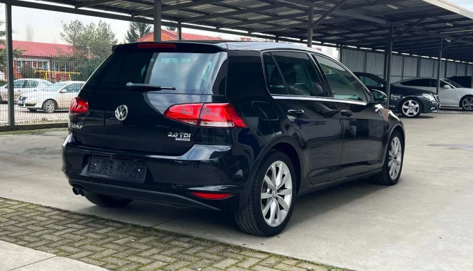 Volkswagen Golf  - 2014