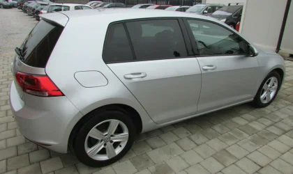 Volkswagen Golf  - 2013