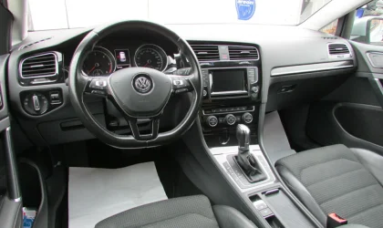 Volkswagen Golf  - 2013