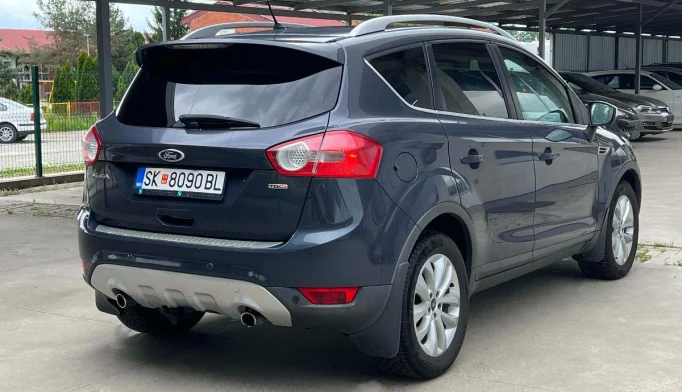 Ford Kuga  - 2010