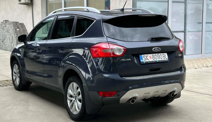 Ford Kuga  - 2010