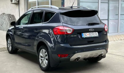 Ford Kuga  - 2010