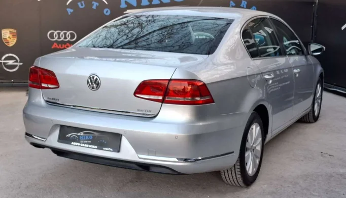 Volkswagen Passat  - 2013