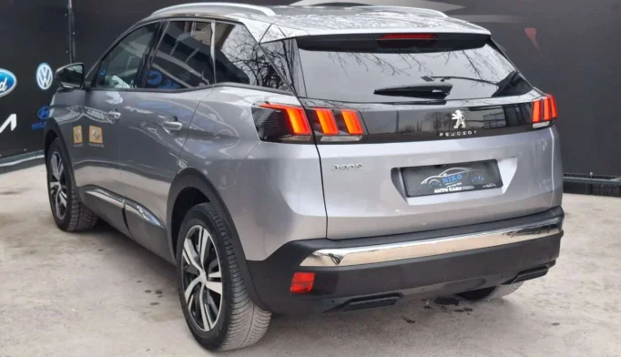 Peugeot 3008  - 2018