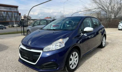 Peugeot 208  - 2012