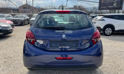 Peugeot 208  - 2012