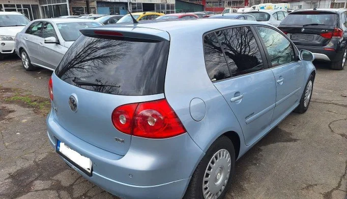 Volkswagen Golf  - 2008