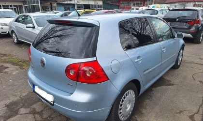 Volkswagen Golf  - 2008