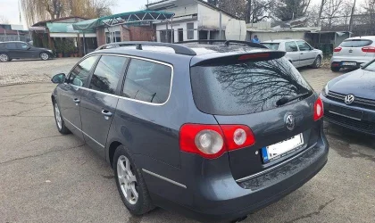 Volkswagen Passat  - 2009