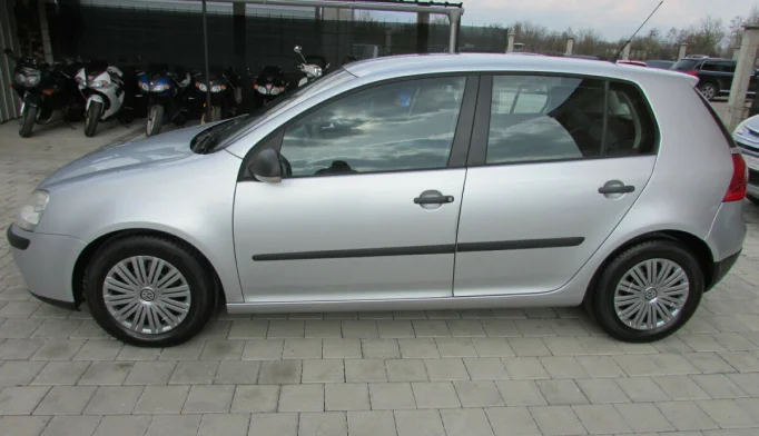 Volkswagen Golf  - 2008