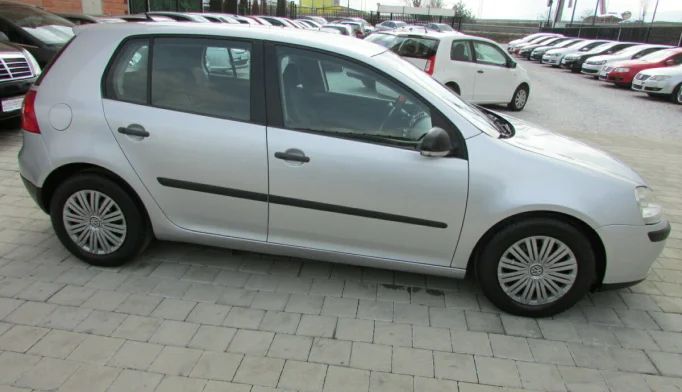 Volkswagen Golf  - 2008