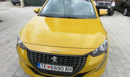 Peugeot 208  - 2021