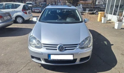 Volkswagen Golf  - 2005