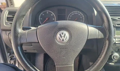 Volkswagen Golf  - 2005